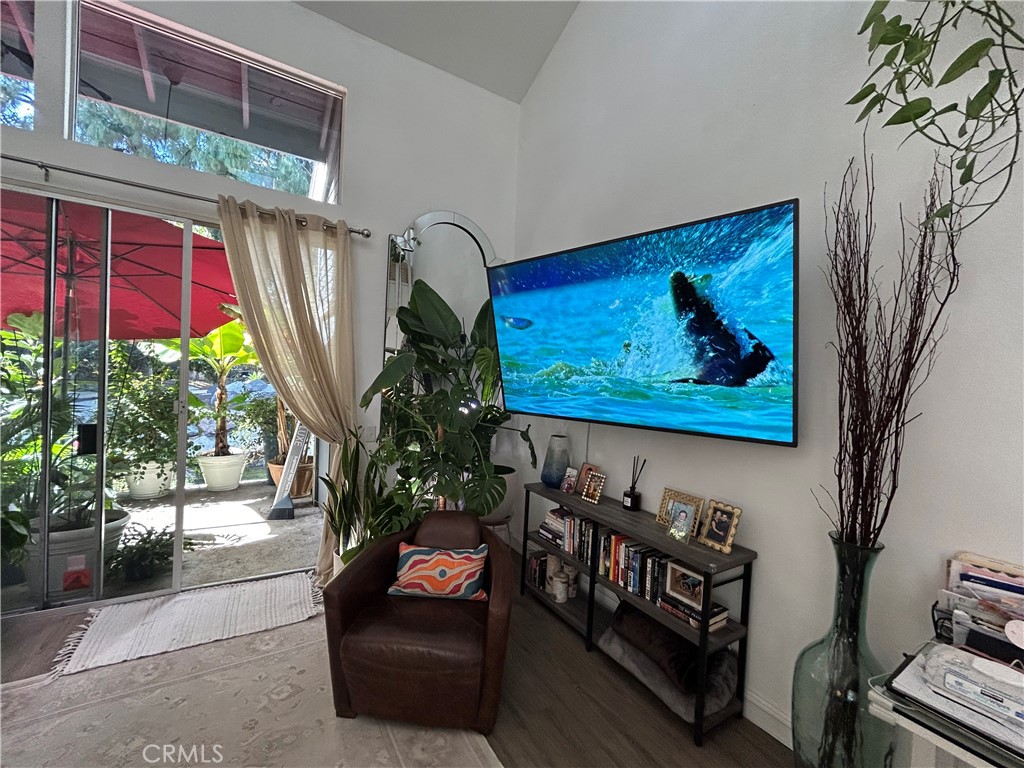 25579 Pine Creek Lane Property Photo 4