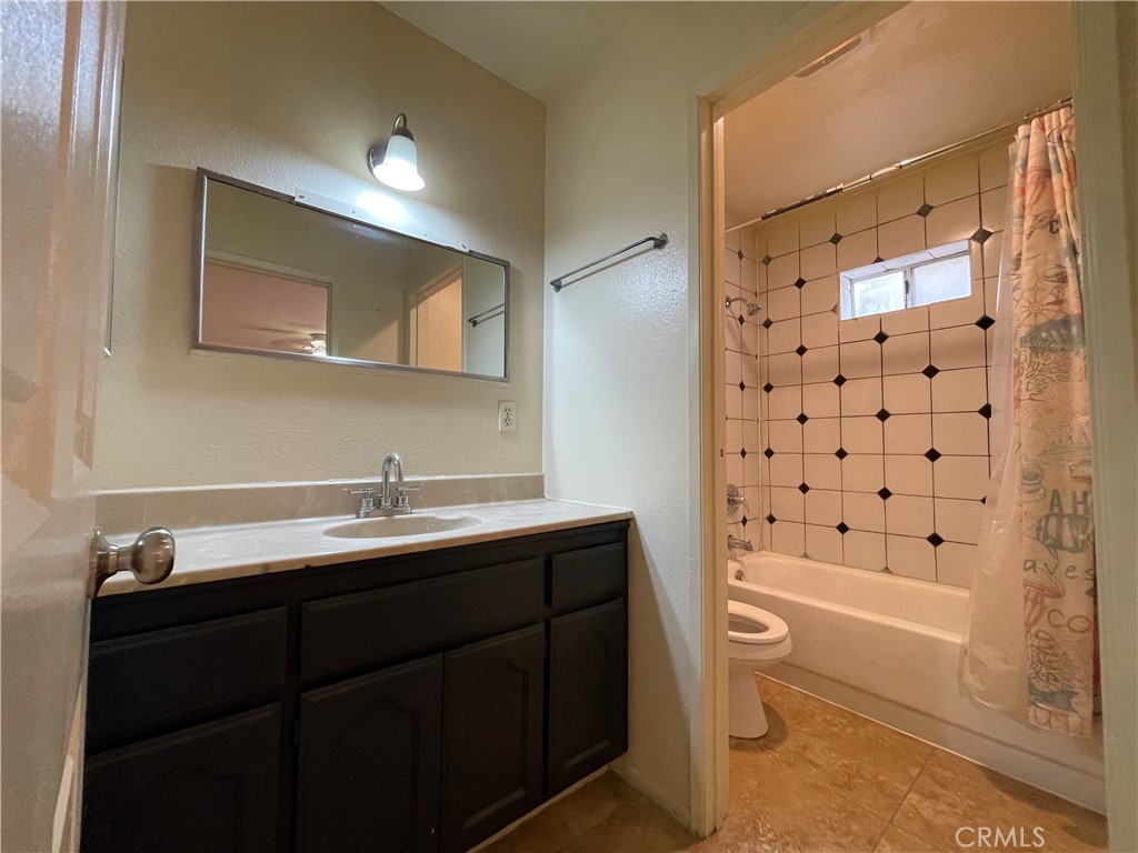 1349 Walnut Avenue Property Photo 11