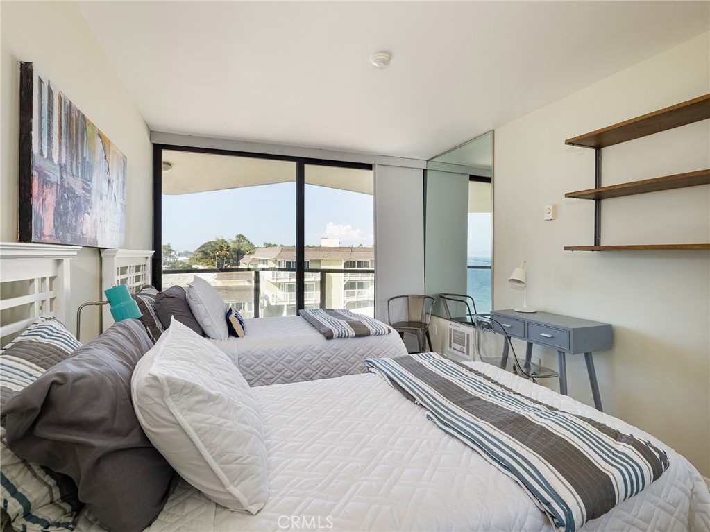 531 Esplanade 313 Property Photo 17