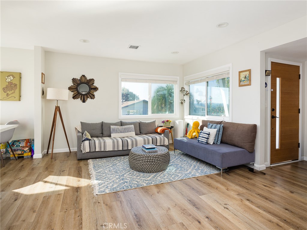 526 Sheldon Street Property Photo 7