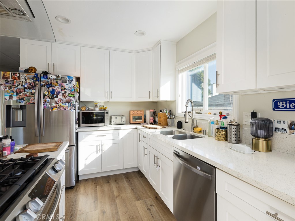 526 Sheldon Street Property Photo 11