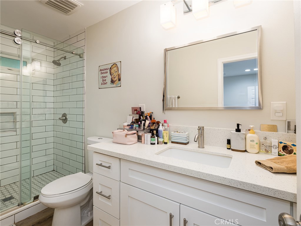 526 Sheldon Street Property Photo 15