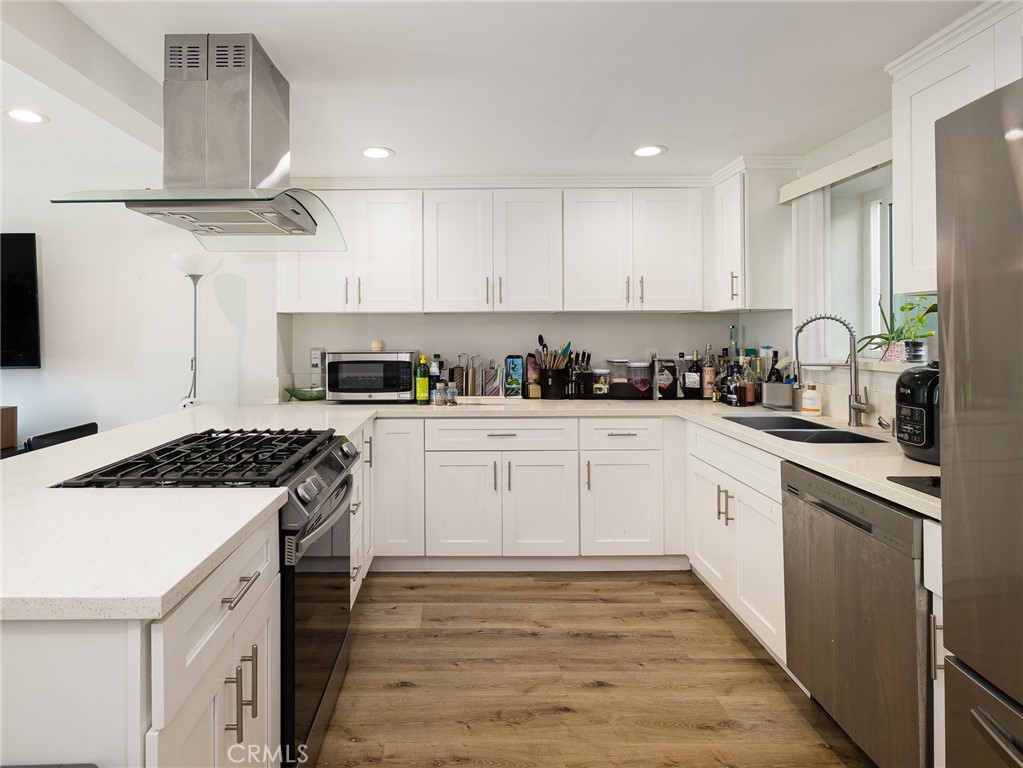 526 Sheldon Street Property Photo 25