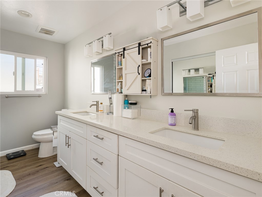 526 Sheldon Street Property Photo 33