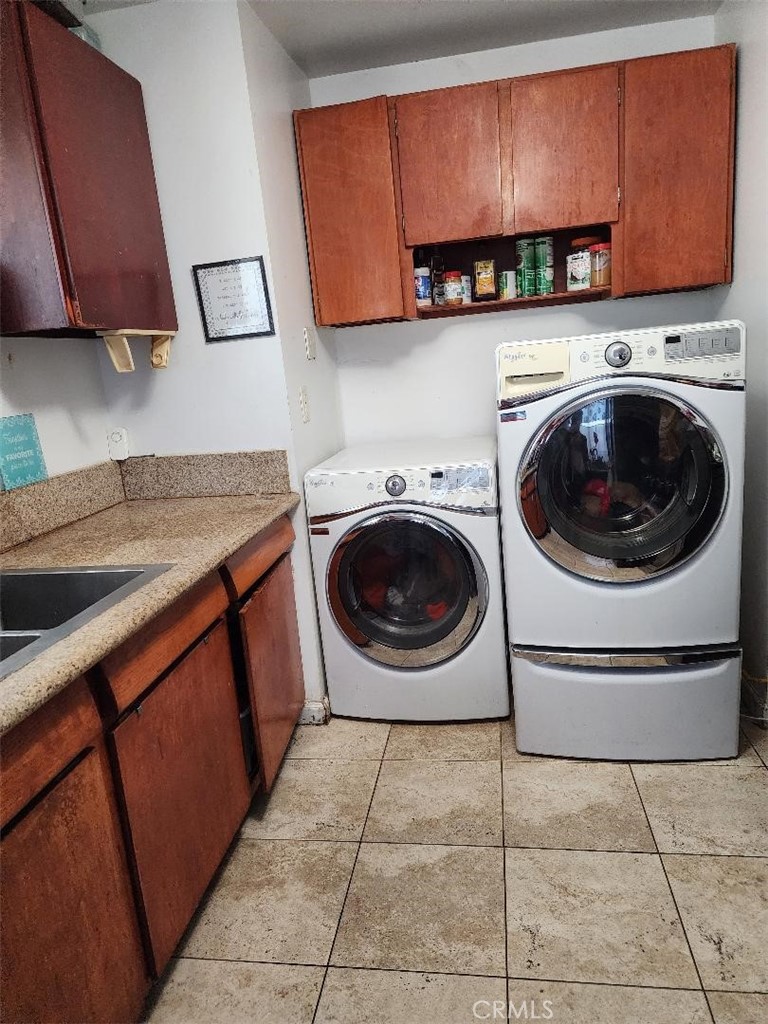 319 E 98th Street Property Photo 7
