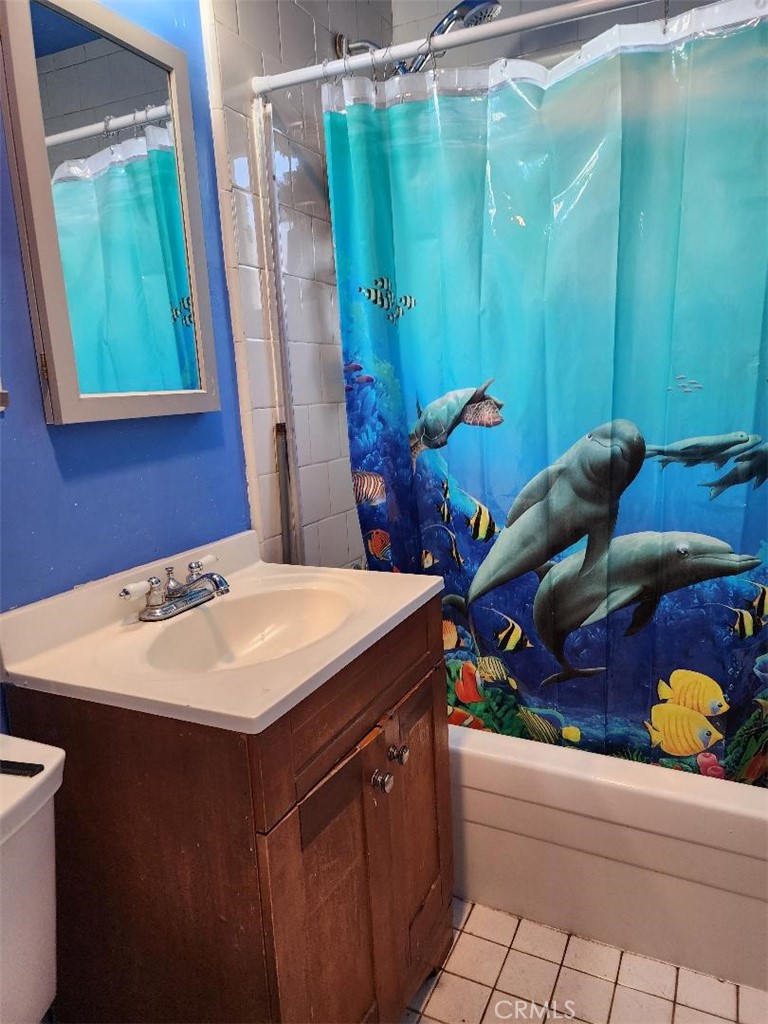 319 E 98th Street Property Photo 8