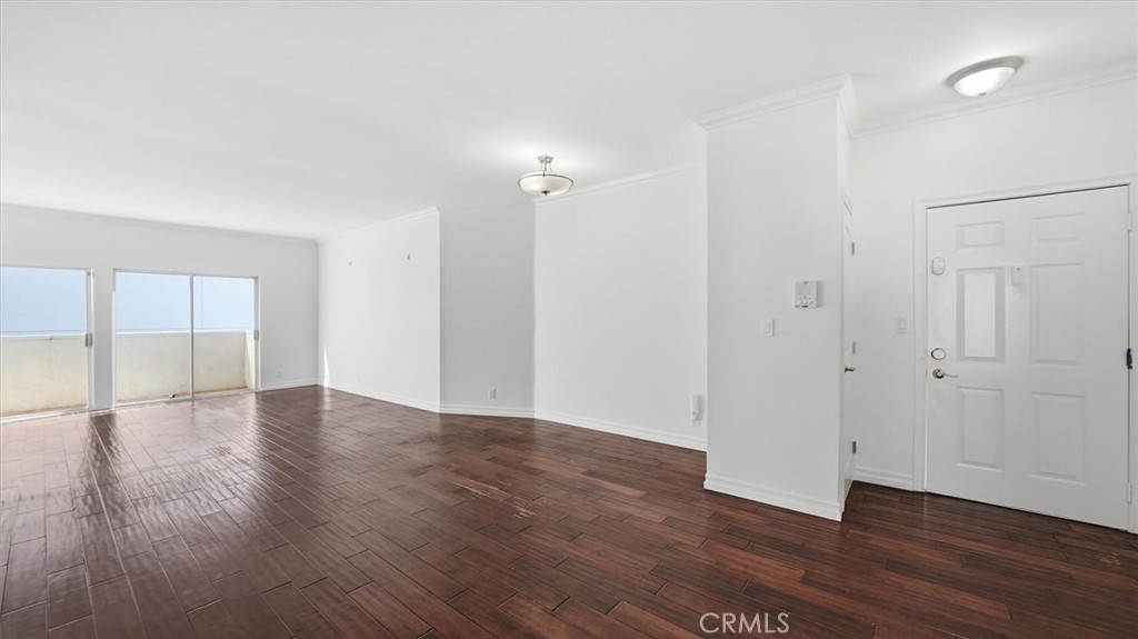 11822 Goshen Avenue 303 Property Photo 5