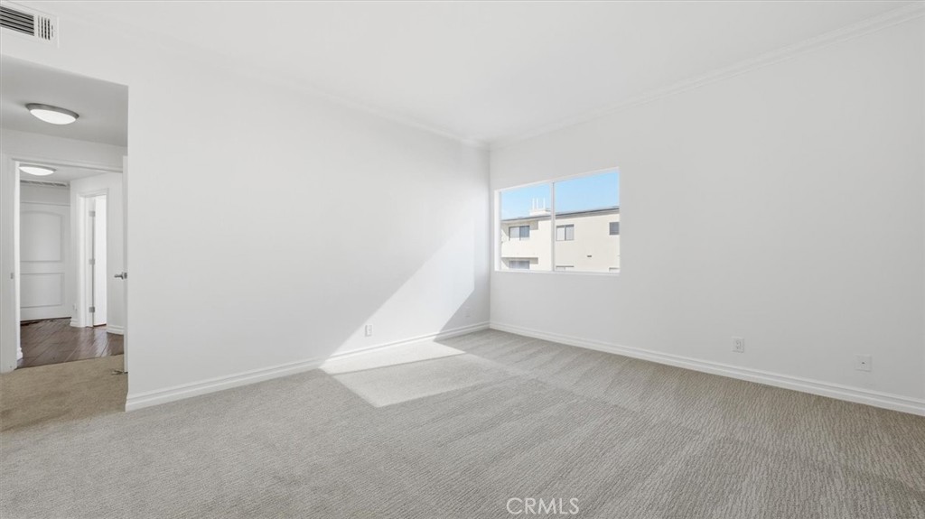 11822 Goshen Avenue 303 Property Photo 12