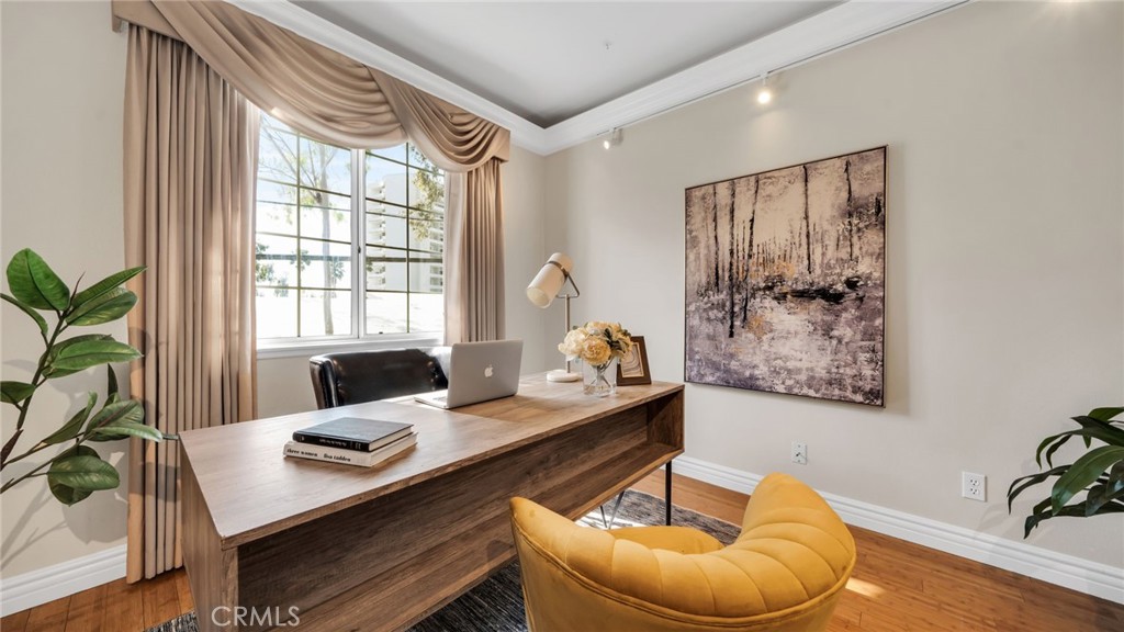7218 Hillside Avenue 202 Property Photo 8