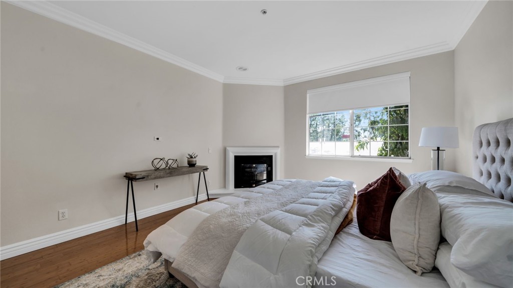 7218 Hillside Avenue 202 Property Photo 16