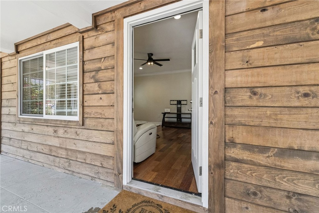 2104 Crenshaw Boulevard Property Photo 7