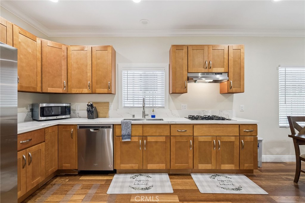 2104 Crenshaw Boulevard Property Photo 17