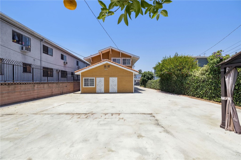 2104 Crenshaw Boulevard Property Photo 55