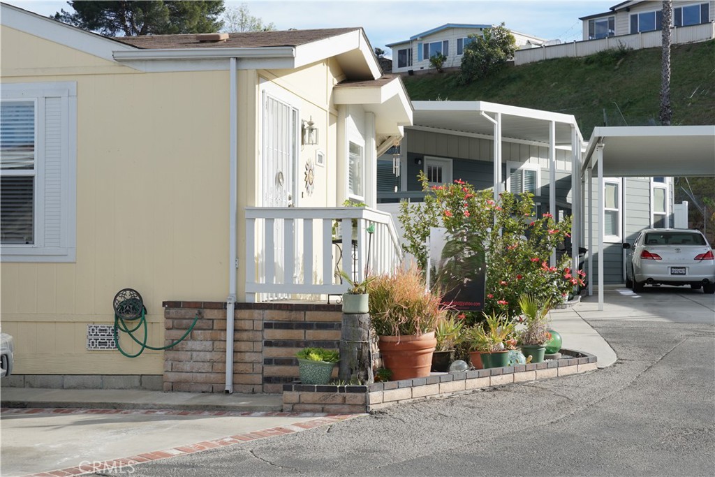 2550 Pacific Coast Hwy 111 Property Photo 2