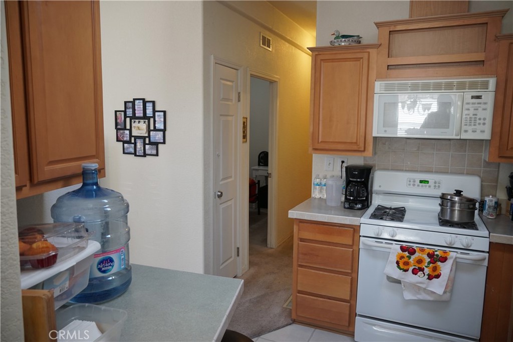 2550 Pacific Coast Hwy 111 Property Photo 4