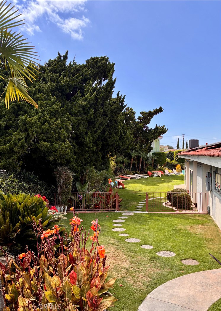 2550 Pacific Coast Hwy 111 Property Photo 20