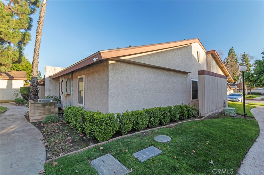 1443 Fredericks Property Photo 2