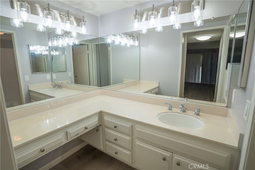 2504 E Willow 107 Property Photo 10