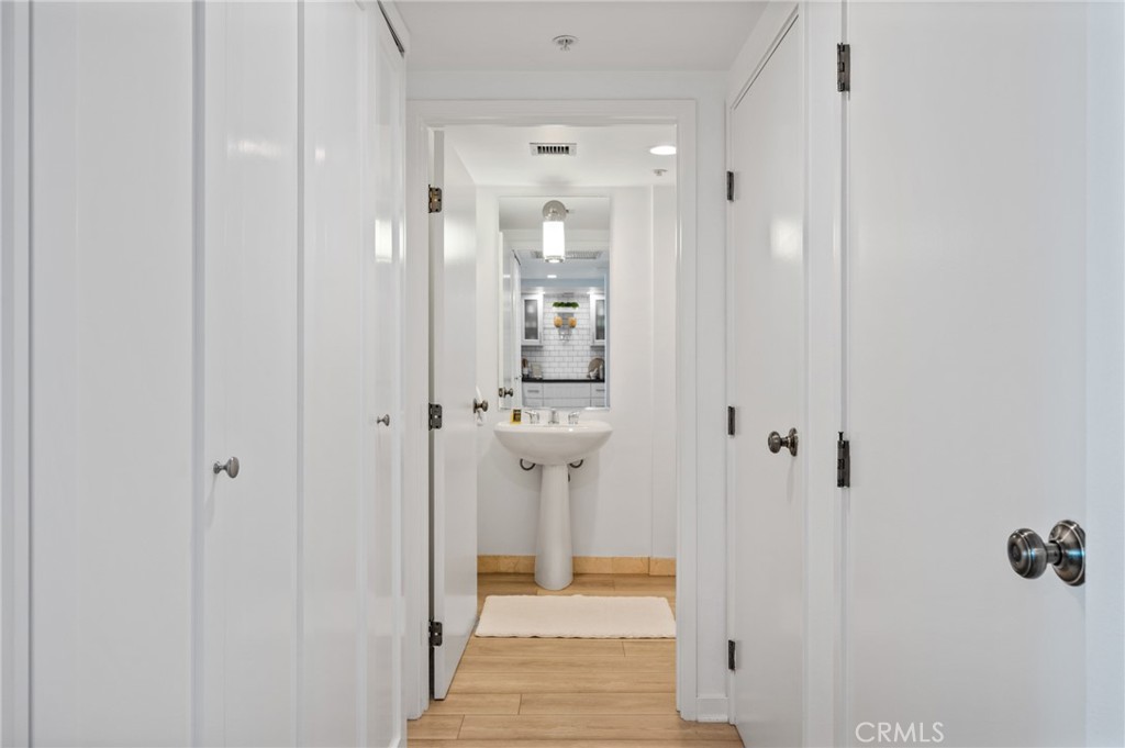 13700 Marina Pointe 611 Property Photo 20