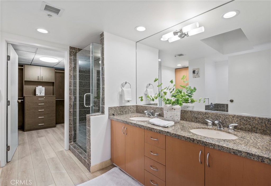 13700 Marina Pointe 611 Property Photo 24