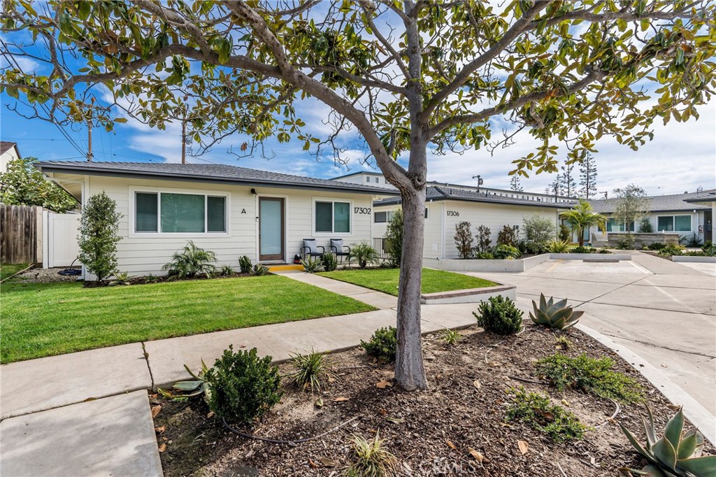 17302 Ermanita Property Photo 3