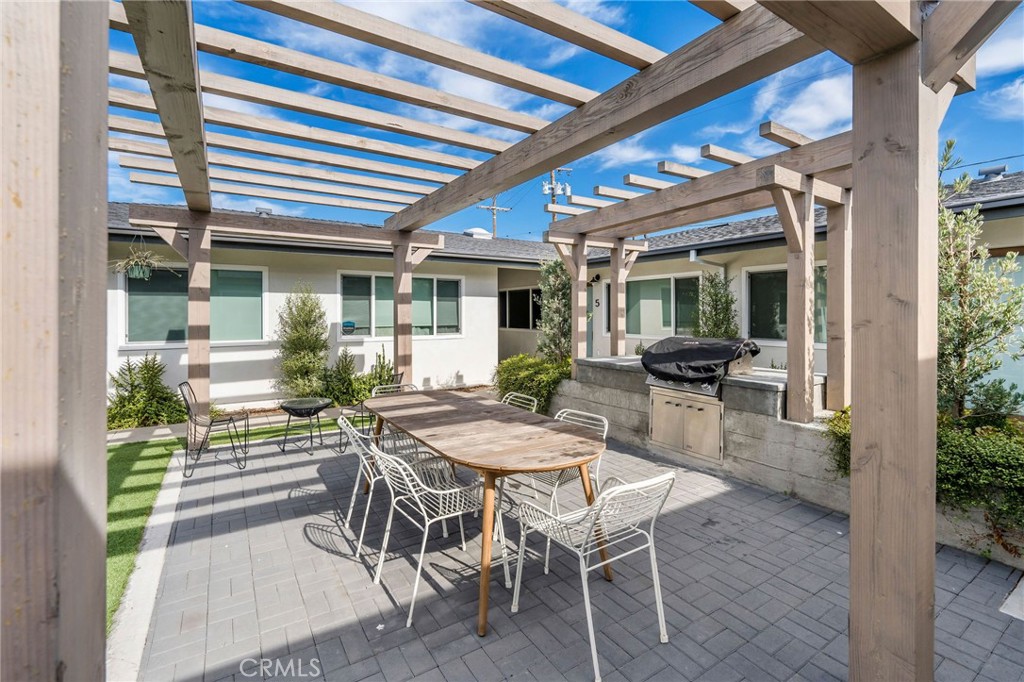17302 Ermanita Property Photo 9