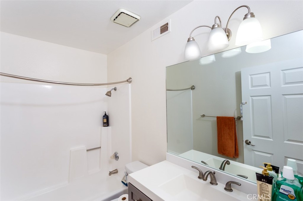 26105 Frampton Avenue C Property Photo 12