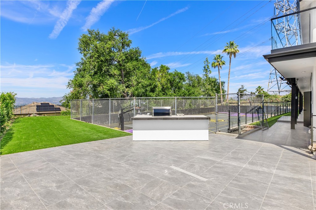18827 Edleen Drive Property Photo 44
