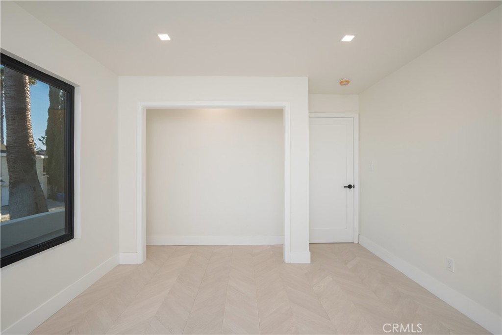 18827 Edleen Drive Property Photo 73