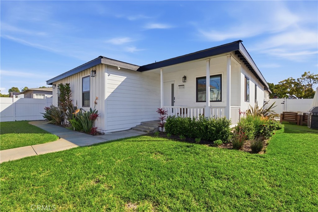 3778 -3780 Artesia Boulevard Property Photo