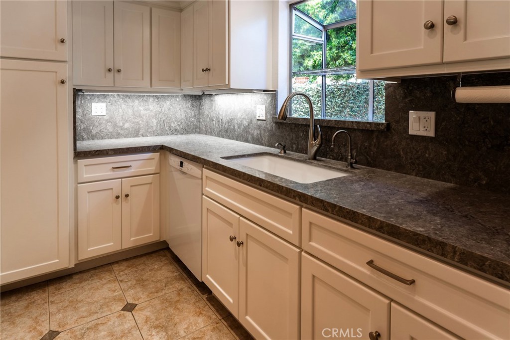 2213 Pullman Lane 1 Property Photo 15
