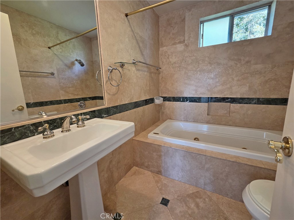 2213 Pullman Lane 1 Property Photo 36