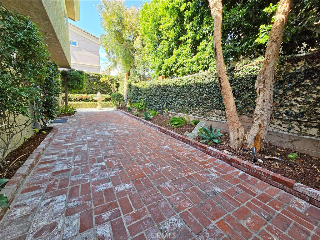 2213 Pullman Lane 1 Property Photo 44