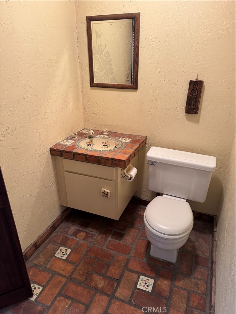 535 Esplanade 601 Property Photo 4