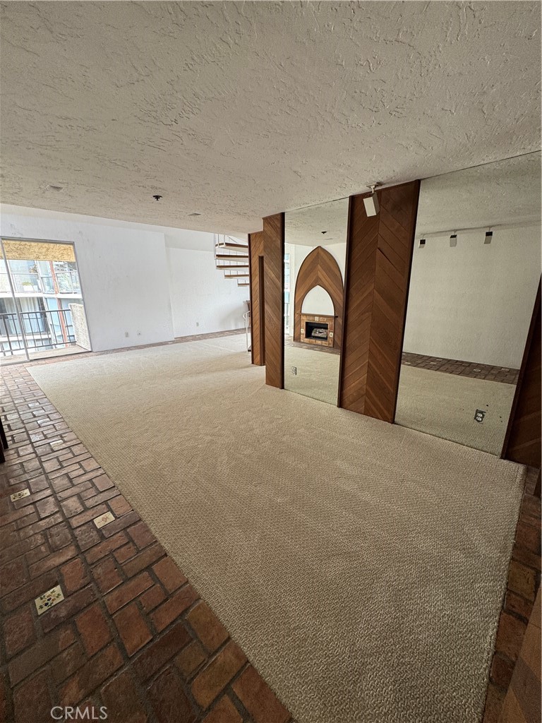 535 Esplanade 601 Property Photo 11
