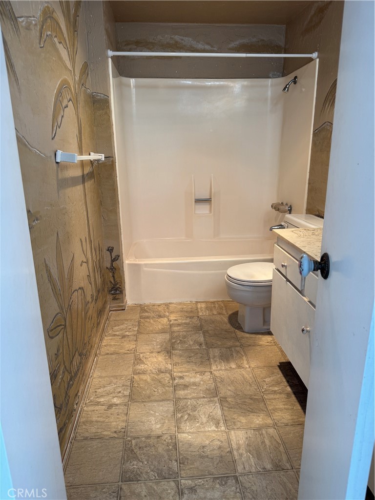 535 Esplanade 601 Property Photo 17