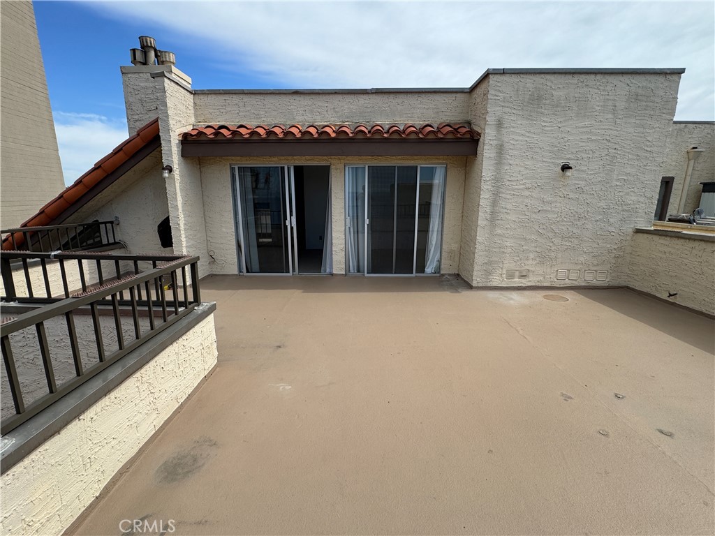 535 Esplanade 601 Property Photo 22