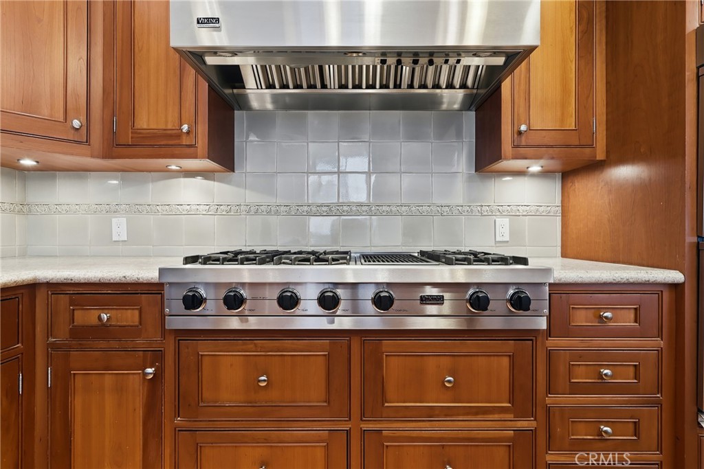 500 3rd Property Photo 3