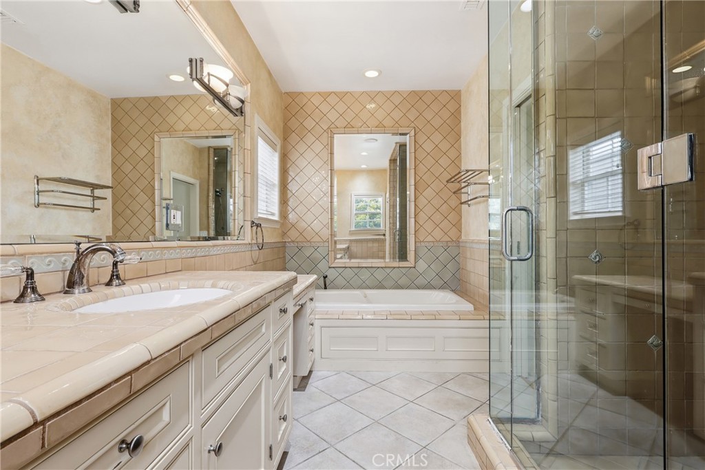 500 3rd Property Photo 13