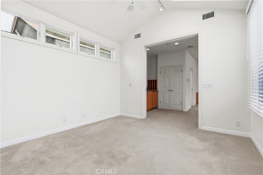 500 3rd Property Photo 16