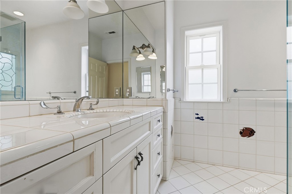 500 3rd Property Photo 17