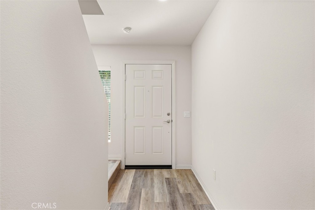 1212 Ironsides Lane Property Photo 4