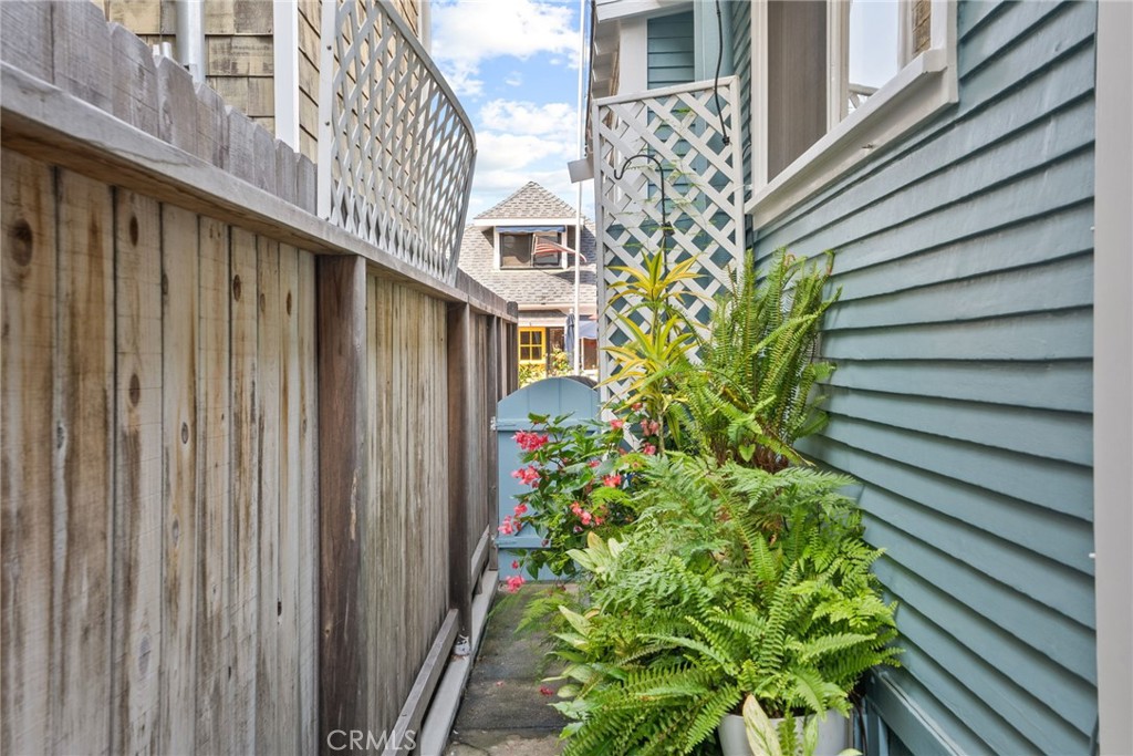 36 19th Street Property Photo 44