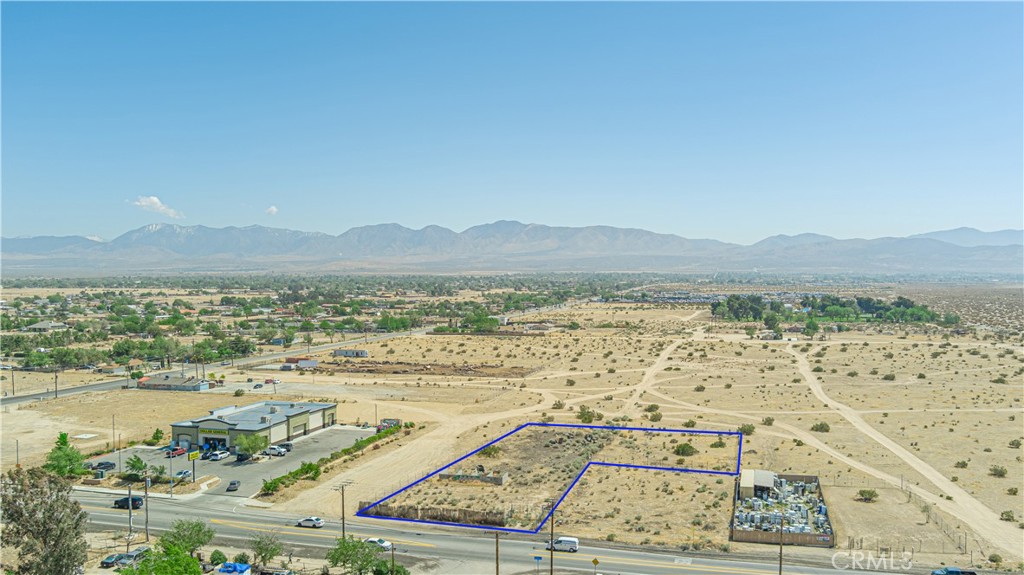 90 Palmdale Blvd Property Photo 1