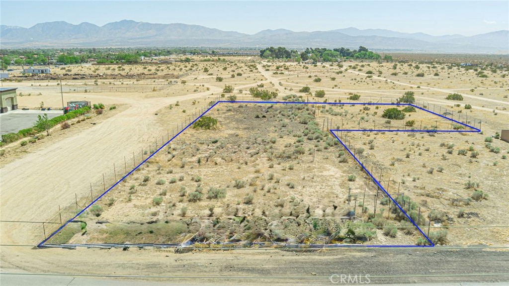 90 Palmdale Blvd Property Photo 2