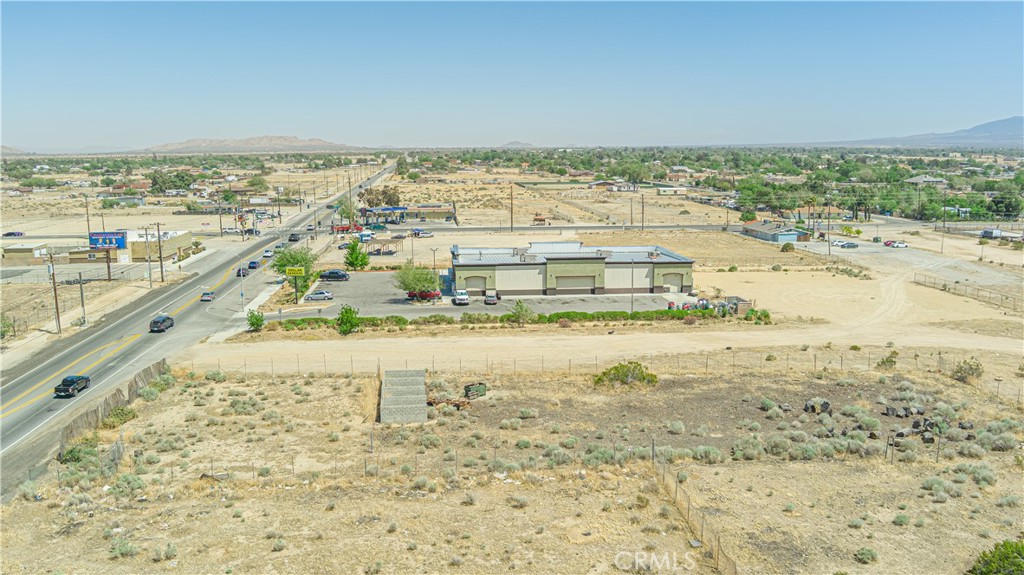 90 Palmdale Blvd Property Photo 4