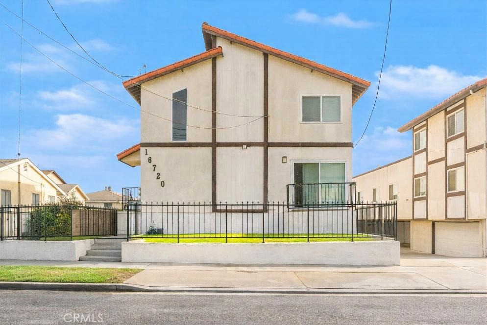 16720 S Dalton Ave Property Photo 2