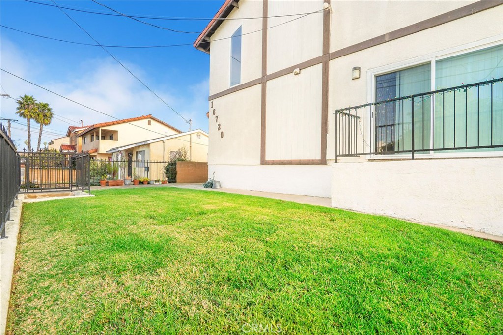 16720 S Dalton Ave Property Photo 6