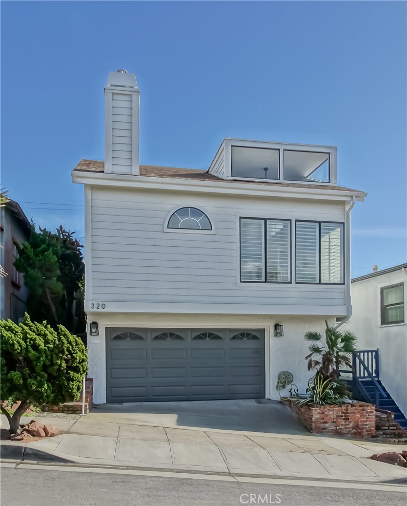 320 Marine Avenue Property Photo 1