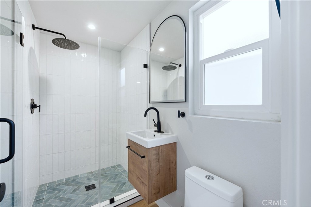 5339 E Ocean Property Photo 6